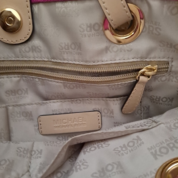 Micheal Kors - Picture 7 of 10